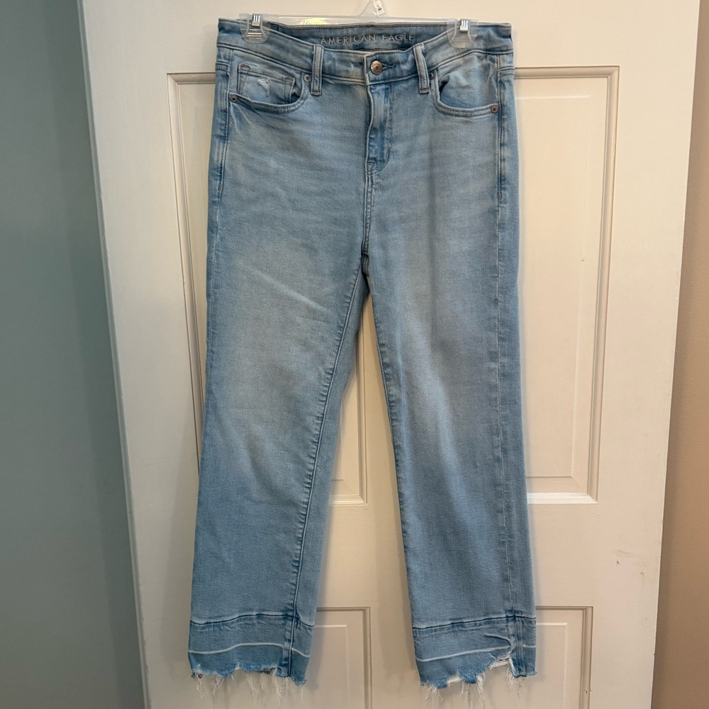 American Eagle Light Blue Frayed Hem Women's Jeans size 4 NWT